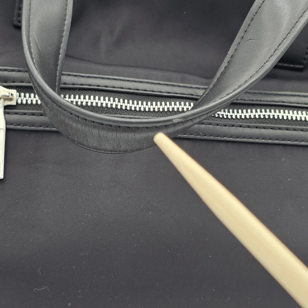 Reiss Carlton Nylon Black Messenger Bag - Picture 6 of 16